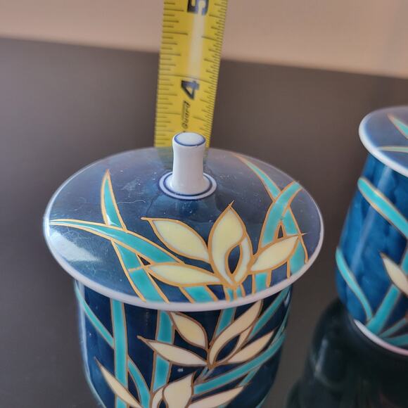 Vintage Asian Art Cups with Lids Flowers Leaves Edged in Gold Tone Hand Painted - Picture 8 of 8